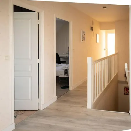 La Maison De La Place Hébergement de vacances