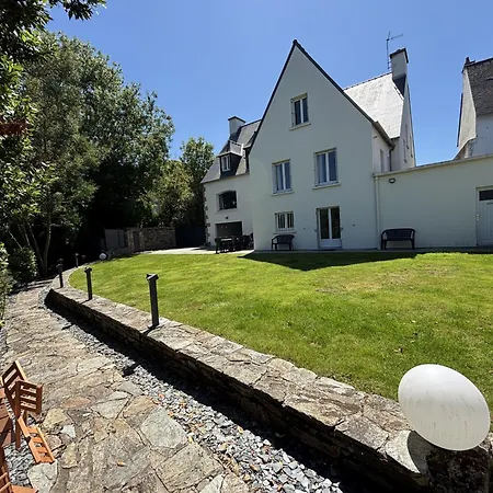 La Maison De La Place